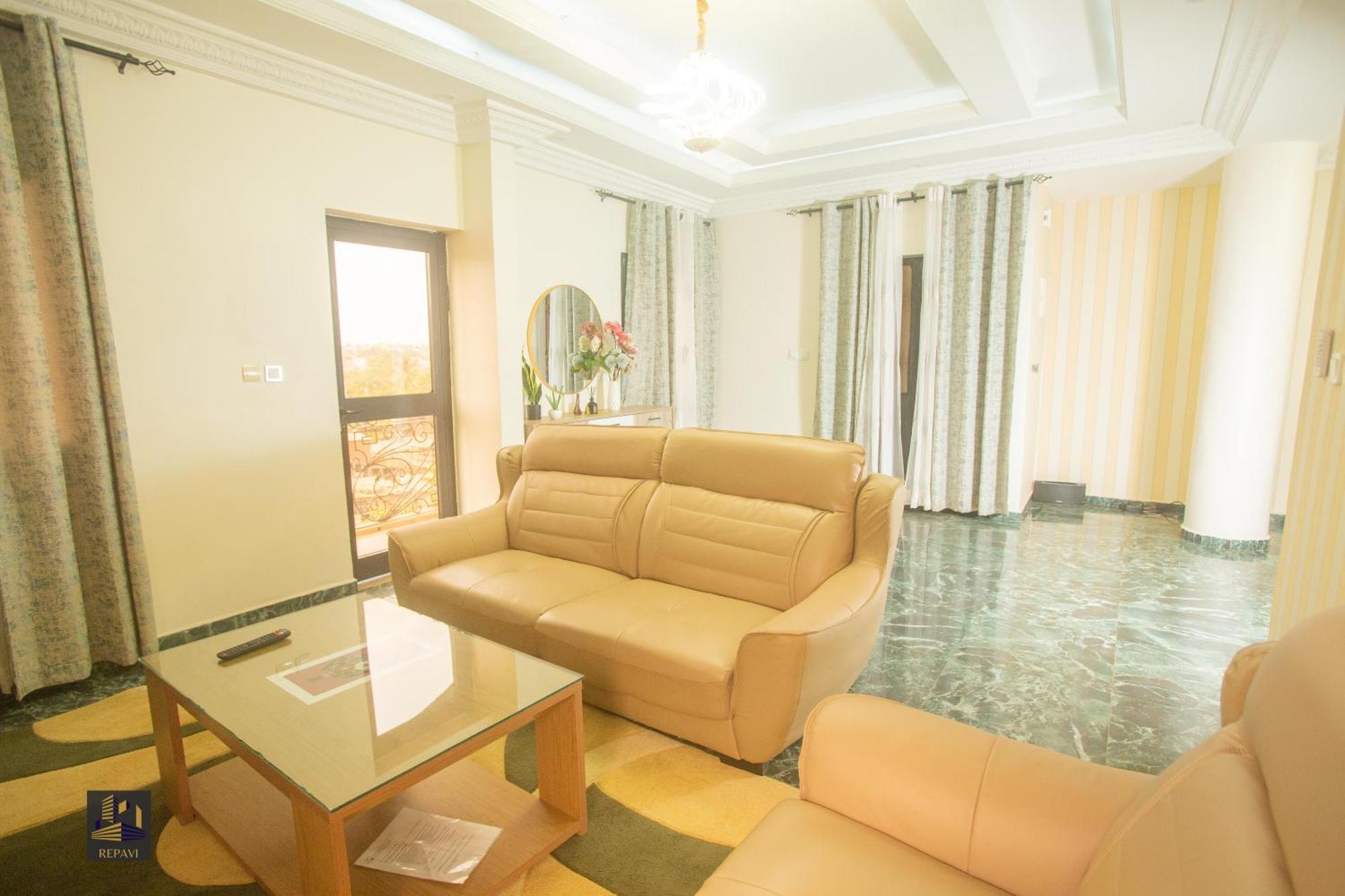 Repavi Lodge Yaoundé Exteriör bild