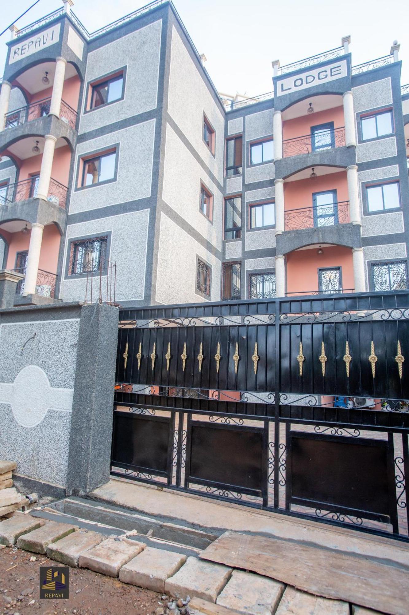 Repavi Lodge Yaoundé Exteriör bild