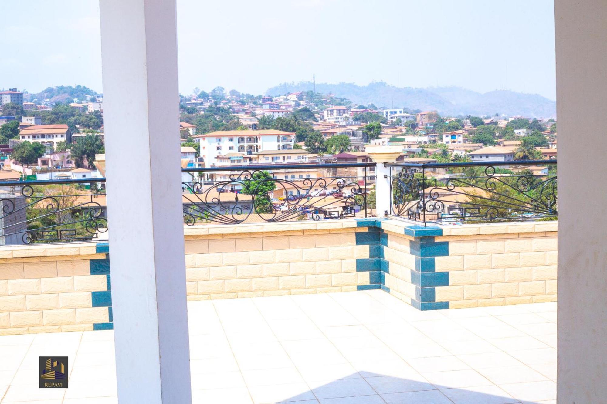 Repavi Lodge Yaoundé Exteriör bild