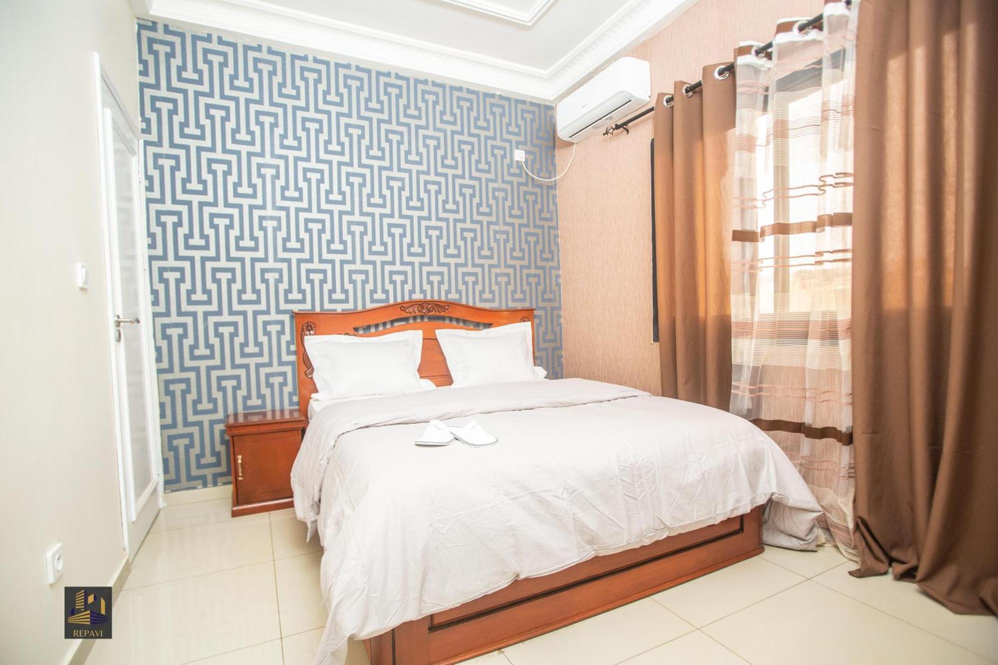 Repavi Lodge Yaoundé Exteriör bild